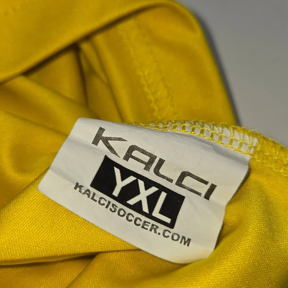Kalci Soccer Goalkeeper Jersey Kids YXL Yellow Padded‎ Long Sleeve Shirt